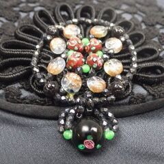 00【S.R】綺麗 ビーズ 小物入れ ハンドバック ミニ ポーチ 鞄 小物入れ パーティー 花柄 まとめ 幅約14.5×奥1.5×高16.5㎝ 香川発 mの画像
