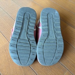 【美品】New Balance 子供靴　16.5の画像