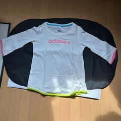 adidas Tシャツセットの画像