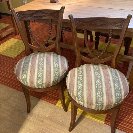 アンティークチェア2脚
(丸)