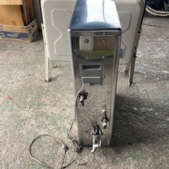 直圧式石油瞬間給湯器の画像