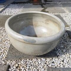 中古陶器製　水鉢、メダカ鉢の画像