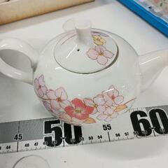 0717-160 新品　hoyaティーポット付　ティーカップソーサー５客スープにも　花柄ピンク箱入の画像