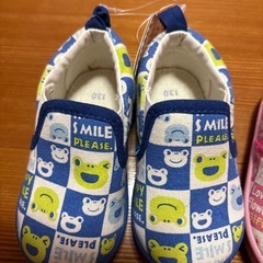 新品　ベビー　スリッポン　2足　13cm カエル　ウサギ　双子の画像