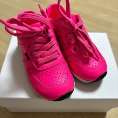 GUCCI キッズ スニーカーの画像