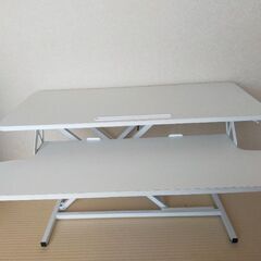 スタンディングデスク　卓上の画像