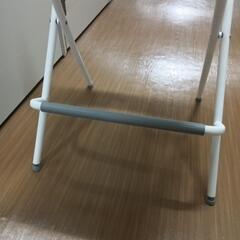 IKEAスツールの画像