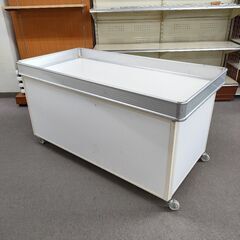 什器　平台　ワゴン　解体できます　2,500→2,000円の画像