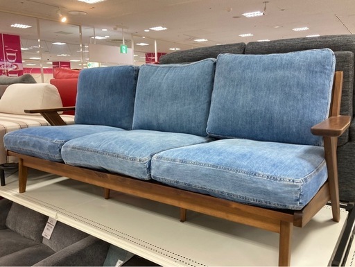 取りに来れる方限定！unico(ユニコ)の３人掛けソファです！