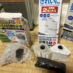 水槽　2個セット　他飼育小物品いろいろの画像