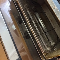 電子レンジとオーブントースターの画像