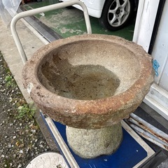石臼　うす　水槽　メダカの画像
