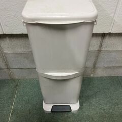 アスベル 2段 ゴミ箱 40L（20L×2） ペダル ペールボックス 幅35cm×奥行30cm×高さ83cmの画像
