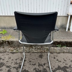 ウィルクハーン モダス　キャンティレバーチェアの画像