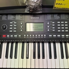 【ジャングルジャングル貝塚店】　ONETONE 電子キーボード　ピアノ　キーボード　楽器　初心者　貝塚　二色浜　クリーニング済み　きれい　かわいい　オシャレ　ワントーン　61鍵盤の画像