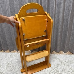 木製 ベビーチェアの画像