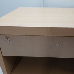 棚　作業台　　縦55横60 高さ90　引き出し付き　1990円の画像