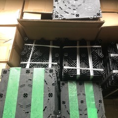 OAフロアー用　中古床材料の画像