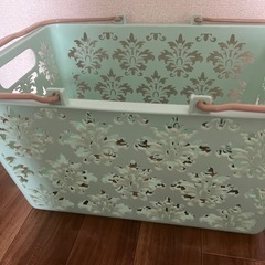 買い物かごの画像