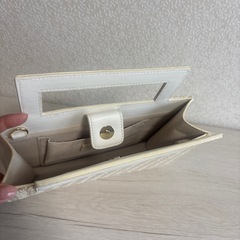 ⚠️最終価格　7/21(月)まで⚠️レディースバッグホワイト
の画像