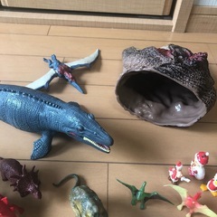 恐竜　　ミニオン　ディズニー　フィギュア　マスコットの画像