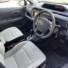 ☆トヨタ　アクア☆車検R8年3月までの画像