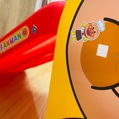 アンパンマン滑り台、IKEAのトンネルの画像