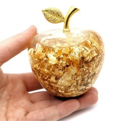 (新品)金箔入り　黄金りんご　置物の画像