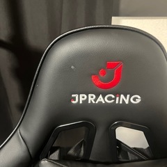 美品 ゲーミングチェア JPRACING ブラック クッション付きの画像