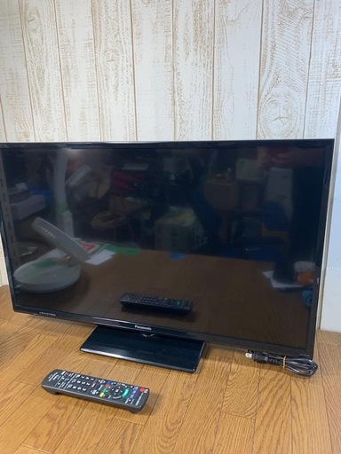 パナソニック　32インチテレビ　TH-32E300