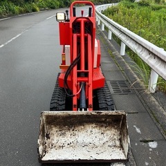 ウインブルヤマグチ　ミニローダー 使用時間83h　持上重量 125Kg HST 無断変速　農用ローダー 4.7ps 自走式 クローラー　ガソリン　バケット 油圧ショベル ミニクローダー　除雪　ショベル　牛舎　建設　畜産　セル付き　簡易始動動画あり　宮崎の画像