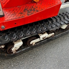 ウインブルヤマグチ　ミニローダー 使用時間83h　持上重量 125Kg HST 無断変速　農用ローダー 4.7ps 自走式 クローラー　ガソリン　バケット 油圧ショベル ミニクローダー　除雪　ショベル　牛舎　建設　畜産　セル付き　簡易始動動画あり　宮崎の画像