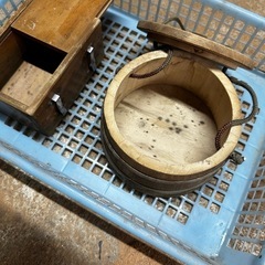 釣り用餌入れ　　ゴカイ、カニ桶の画像