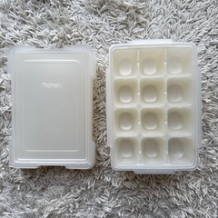 離乳食本・保存容器セットの画像