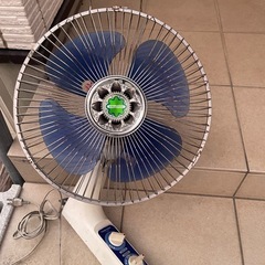 扇風機電気の画像
