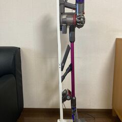 ダイソンv8 slim fluffy extra バッテリーほぼなし　収納スタンド付きの画像