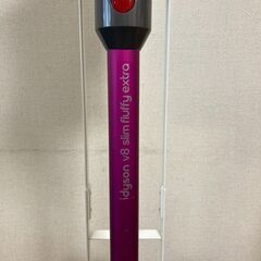 ダイソンv8 slim fluffy extra バッテリーほぼなし　収納スタンド付きの画像