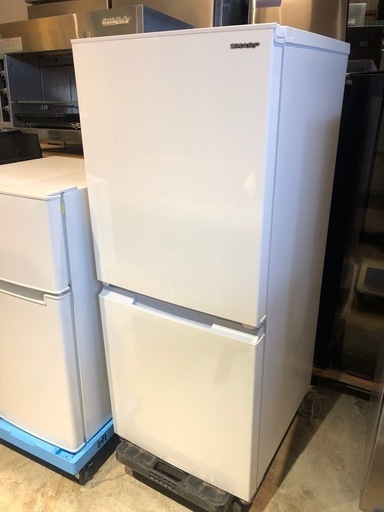 【超美品‼️】SHARP ノンフロン冷凍冷蔵庫　152L 2022年製　SJ-15E9-W