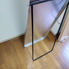 大きめの鏡の画像
