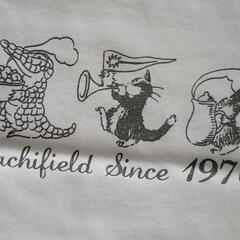 わちふぃーるど　バックプリントあり　半袖Tシャツ　Fの画像