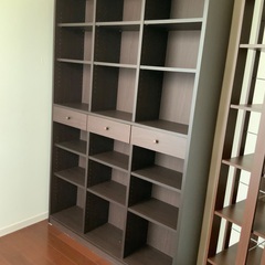 本棚　大きめ
