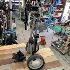折り畳み式ゴルフバッグカートの画像