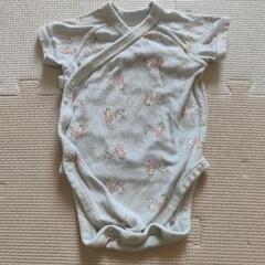 UNIQLOユニクロ 50-60cm コンビ肌着&ボディスーツ4枚セット　新生児の画像