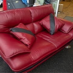 レザー ソファー クッション付きの画像