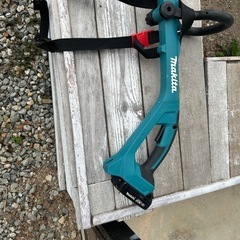 マキタ草刈機　充電式の画像
