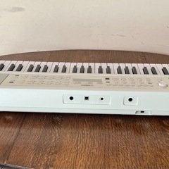 YAMAHAヤマハ 光る電子キーボード 61鍵盤EZ-310の画像
