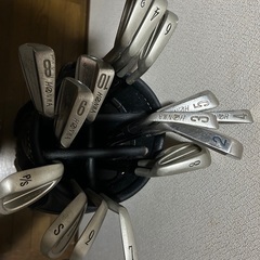 ゴルフバック　アイアン17本の画像