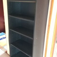 木製の本棚　棚が多くてたくさん収納できますの画像