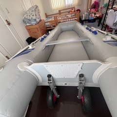 ジョイクラフトゴムボート　トーハツ2馬力船外機セット
の画像