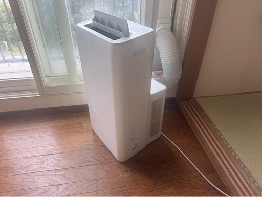 アイリスオーヤマ　スポットクーラー　工事不用の窓パネル付き